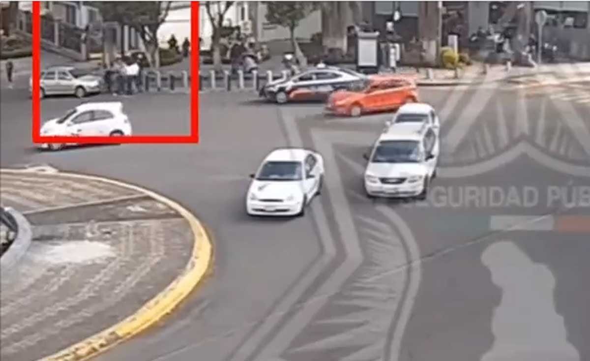 Pareja golpea a policías de tránsito de Toluca por infraccionarlos