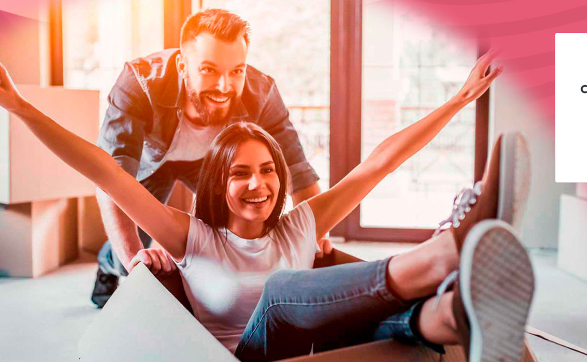 Pareja disfrutando de los beneficios de mi cuenta infonavit