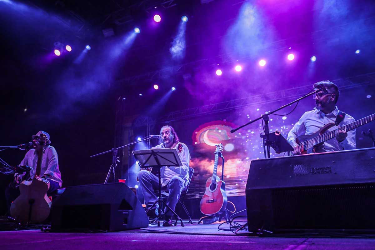 Fernando Delgadillo en concierto en Quimera 2022