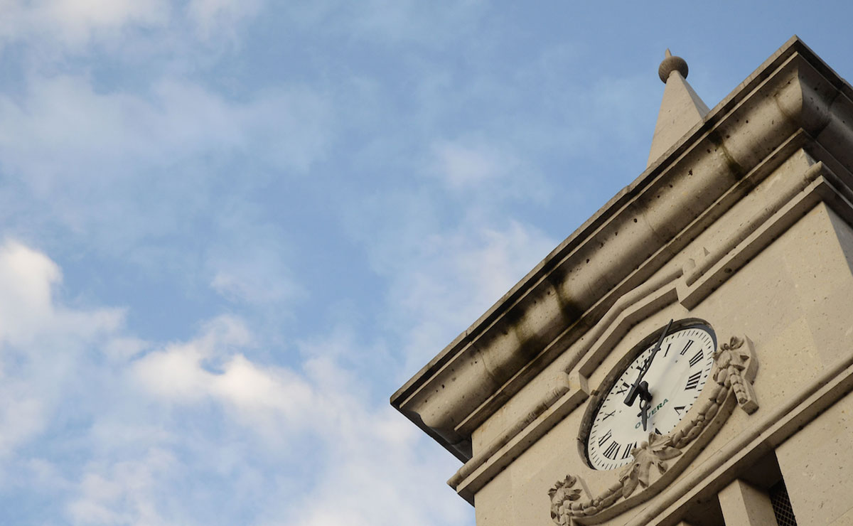 Reloj con el nuevo horario