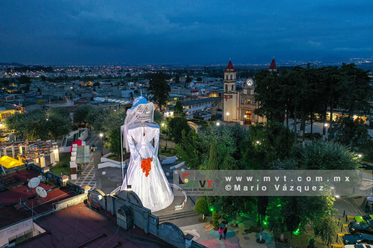 Catrina que representa la leyenda de la llorona en San Antonio la Isla con motivo del día de muertos