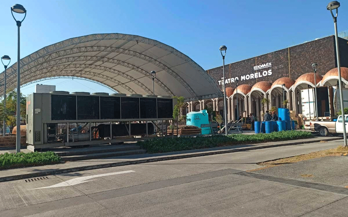La pista de hielo este año se instalará en la explanada del Teatro Morelos 
