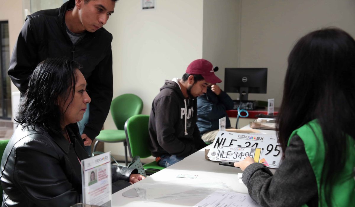 ¡Evita multas!, Checa como realizar el cambio de placas EdoMéx 2022