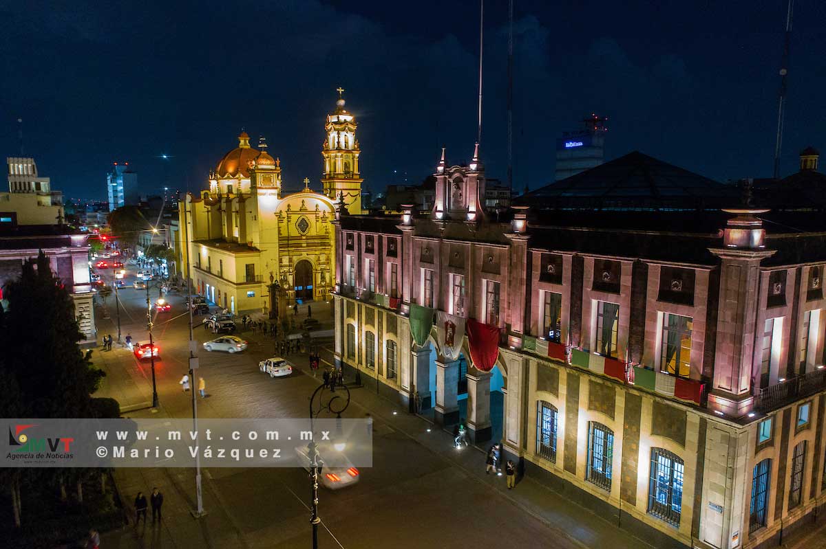 Adelantan pago de quincena a empleados del municipio de Toluca