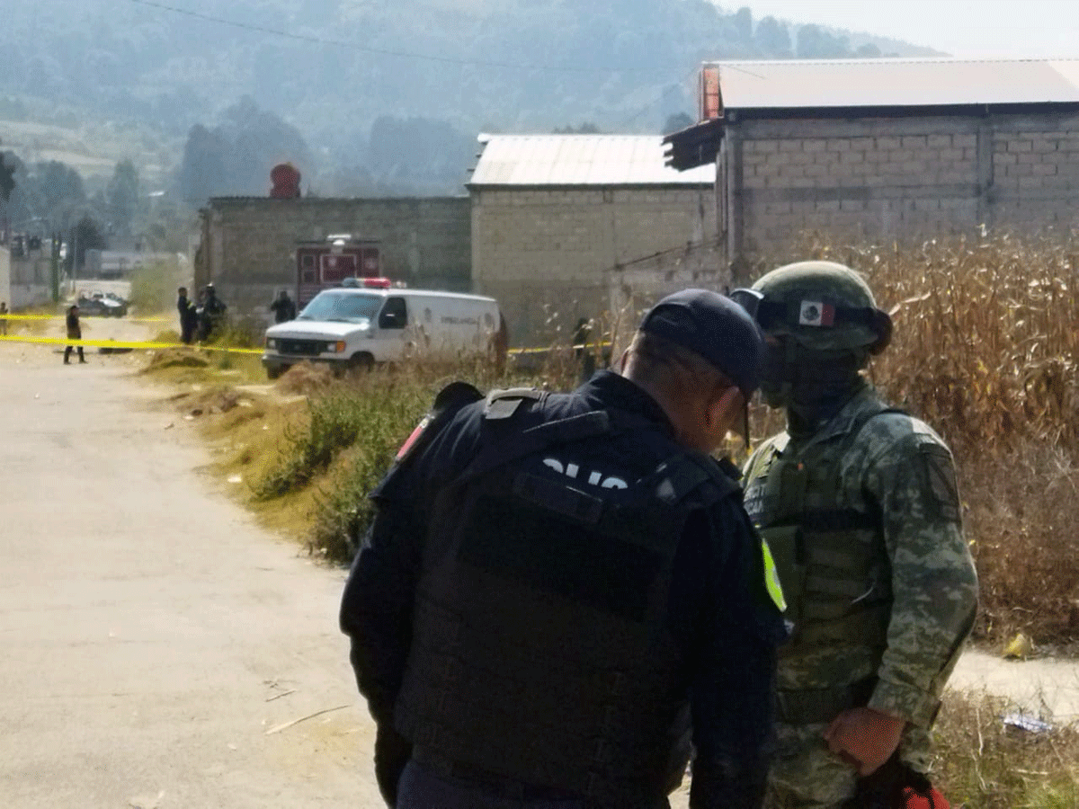 Avanza identificación de cuerpos localizados en fosa clandestina de Tenango del Valle 