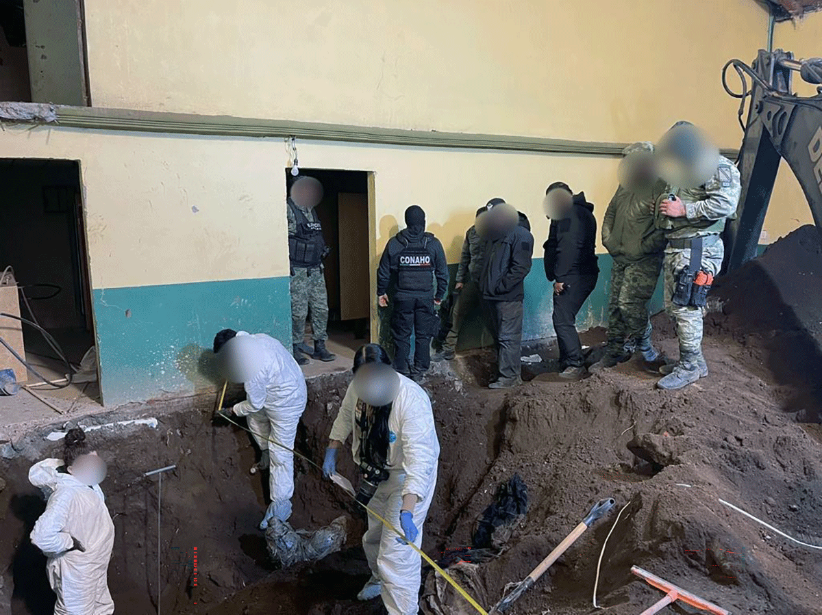 Suman 10 los cadáveres recuperados en fosa clandestina de Tenango del Valle