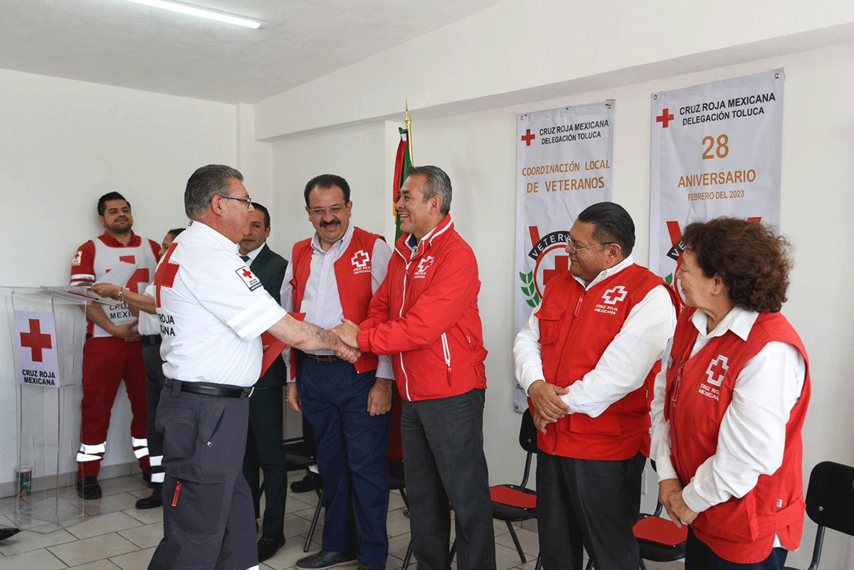 Entregan reconocimientos a veteranos de Cruz Roja Toluca a 28 años de la fundación de esa coordinación
