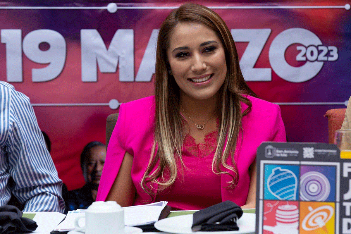 Lizeth Sandoval Colindres, presidenta municipal de San Antonio La Isla 