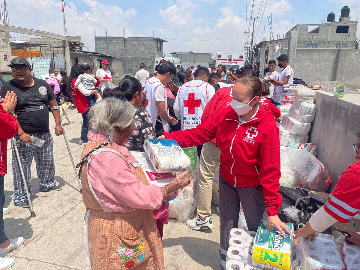 ¿Qué hicieron este jueves los voluntarios de Cruz Roja Toluca en la comunidad de Arroyo Vista Hermosa?