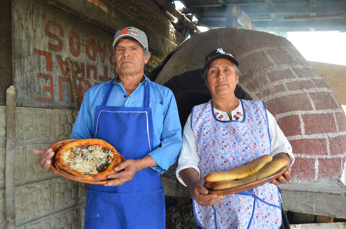 Lucia Antonio Apolonio y su esposo san un nuevo giro muy mexiquense a la gastronomía italiana 