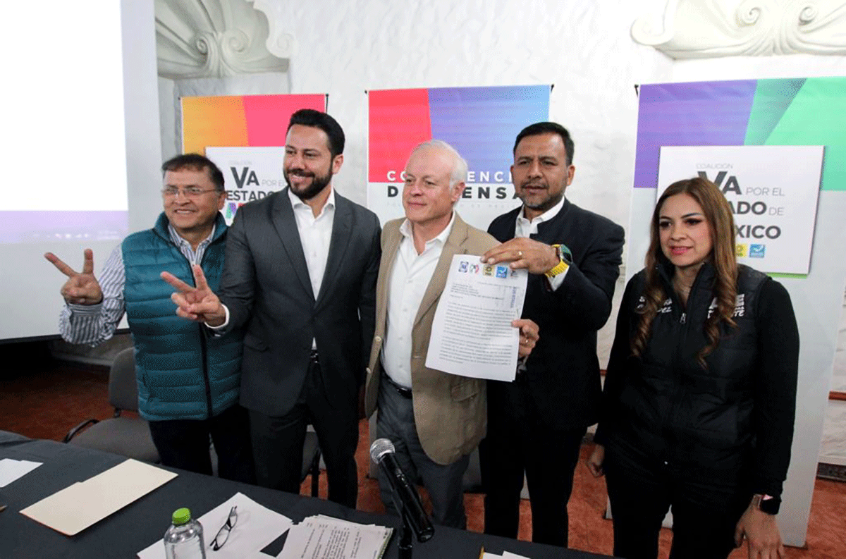 Eric Sevilla Montes de Oca y Anuar Azar en el IEEM