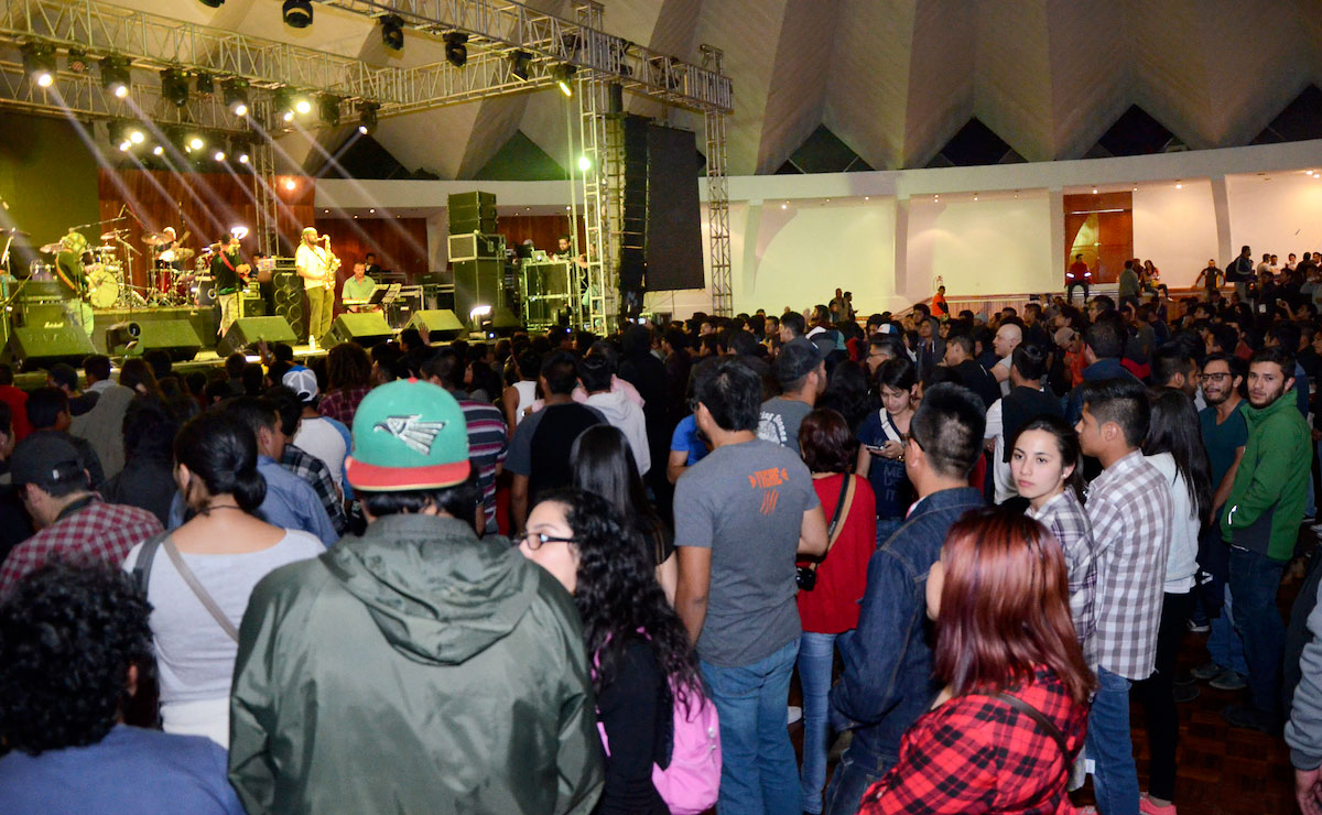 Baile salón rojo Toluca
