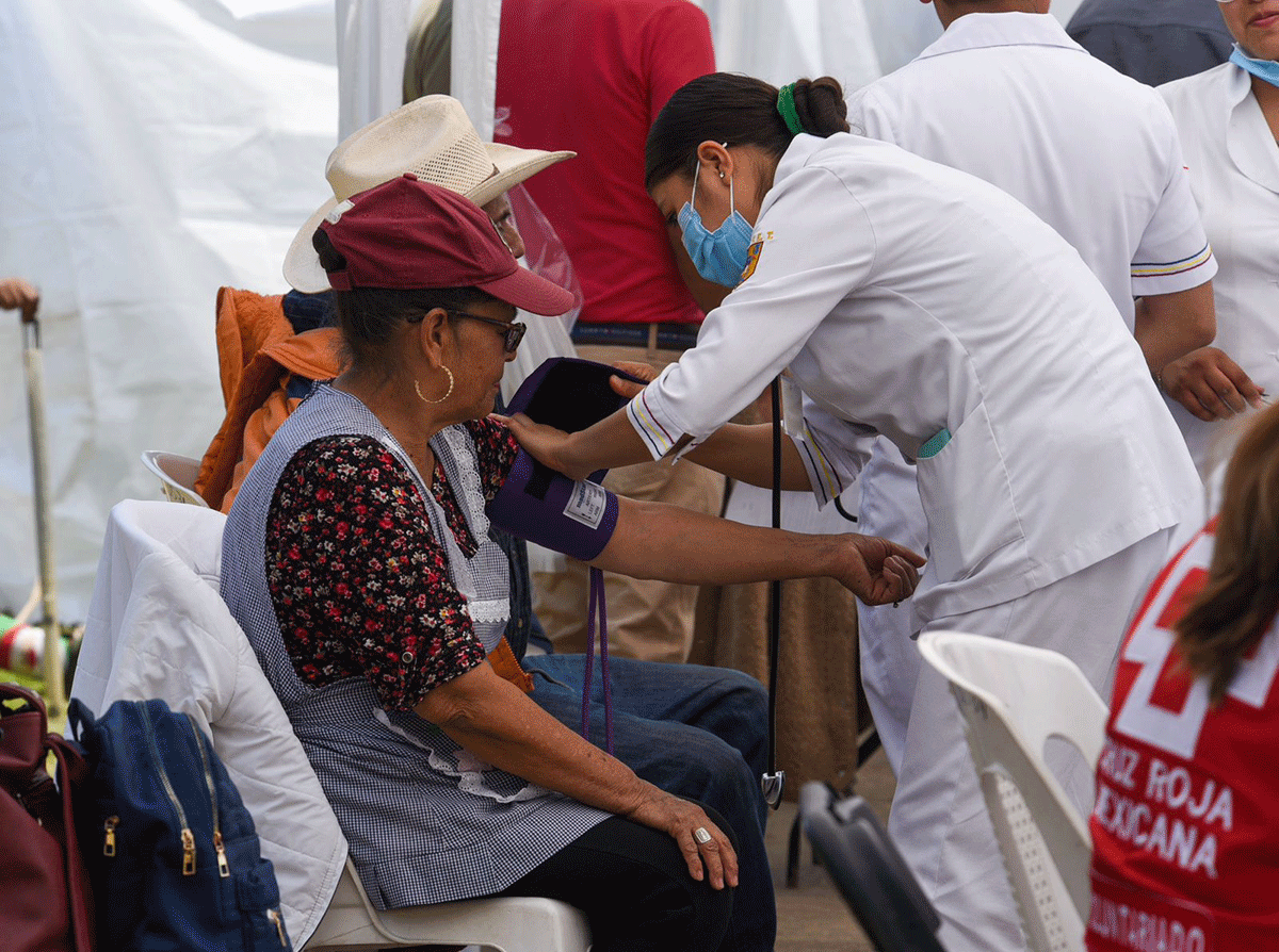 Lleva Cruz Roja servicios gratuitos de salud y medicamentos a comunidades de Valle de Bravo 