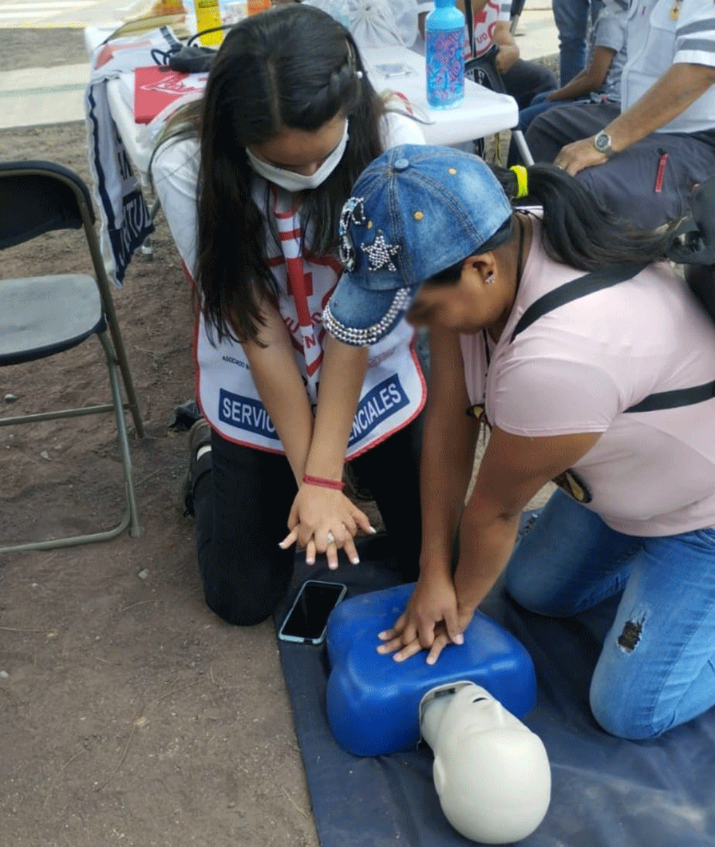 Cursos de Resucitación Cardiopulmonar imparttieron los juventinos de Cruz Roja en diversas localidades del Estado de México 