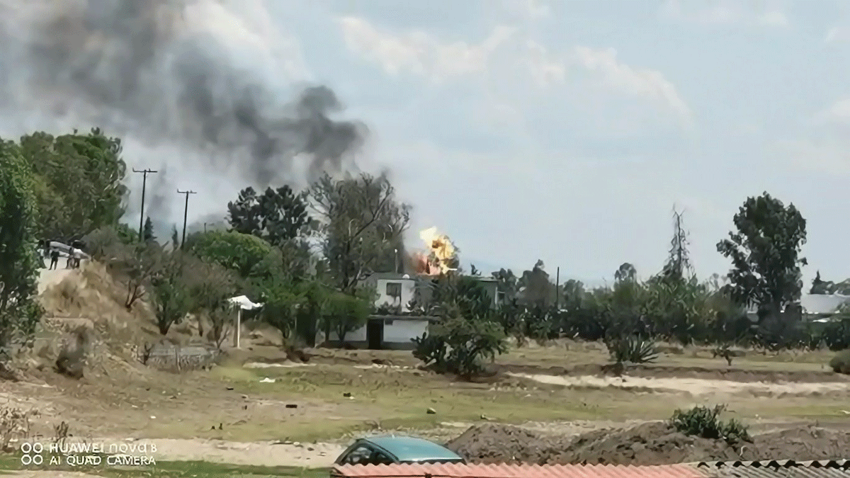 Toma clandestina en ducto de gas LP provoca explosión e incendio en Polotitlán