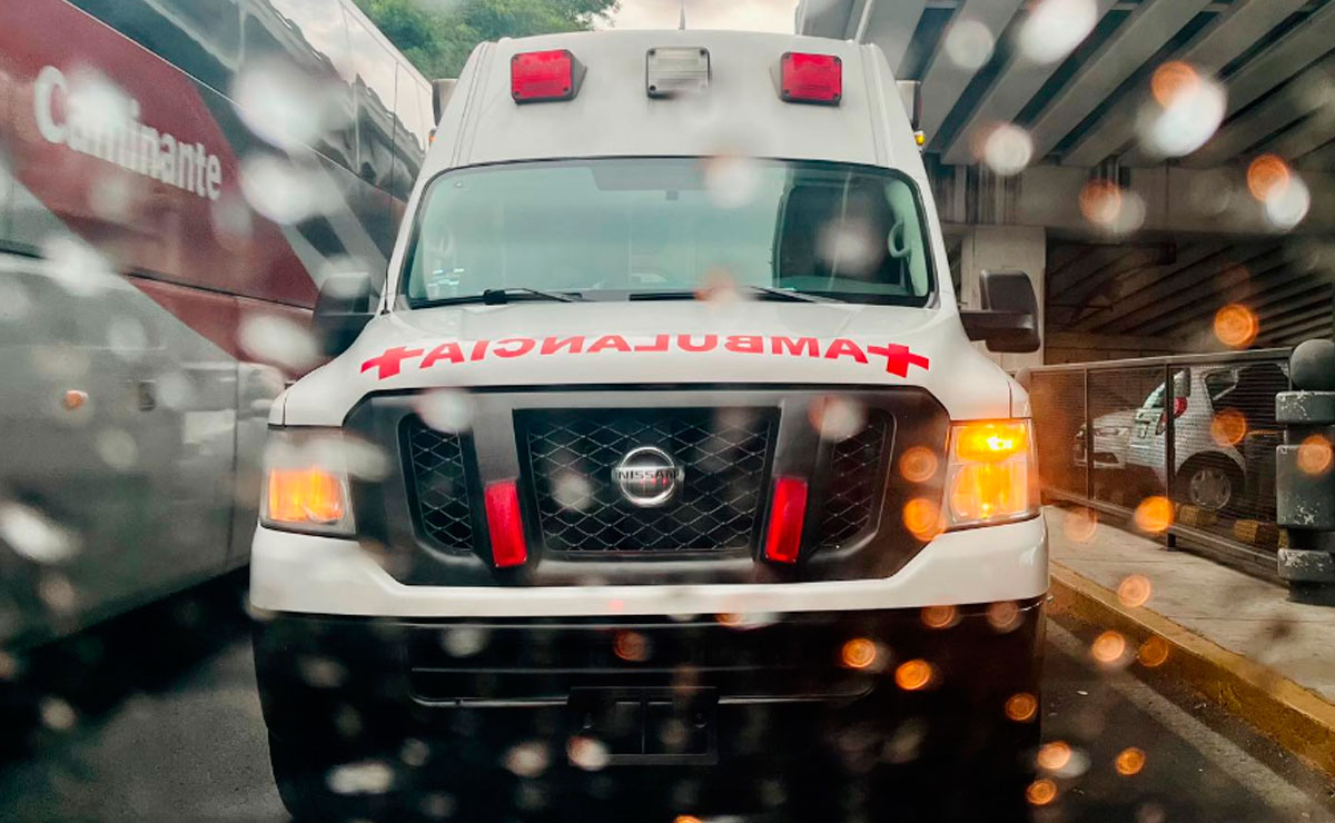 Unidad de la Cruz Roja - ambulancia en calles de Toluca