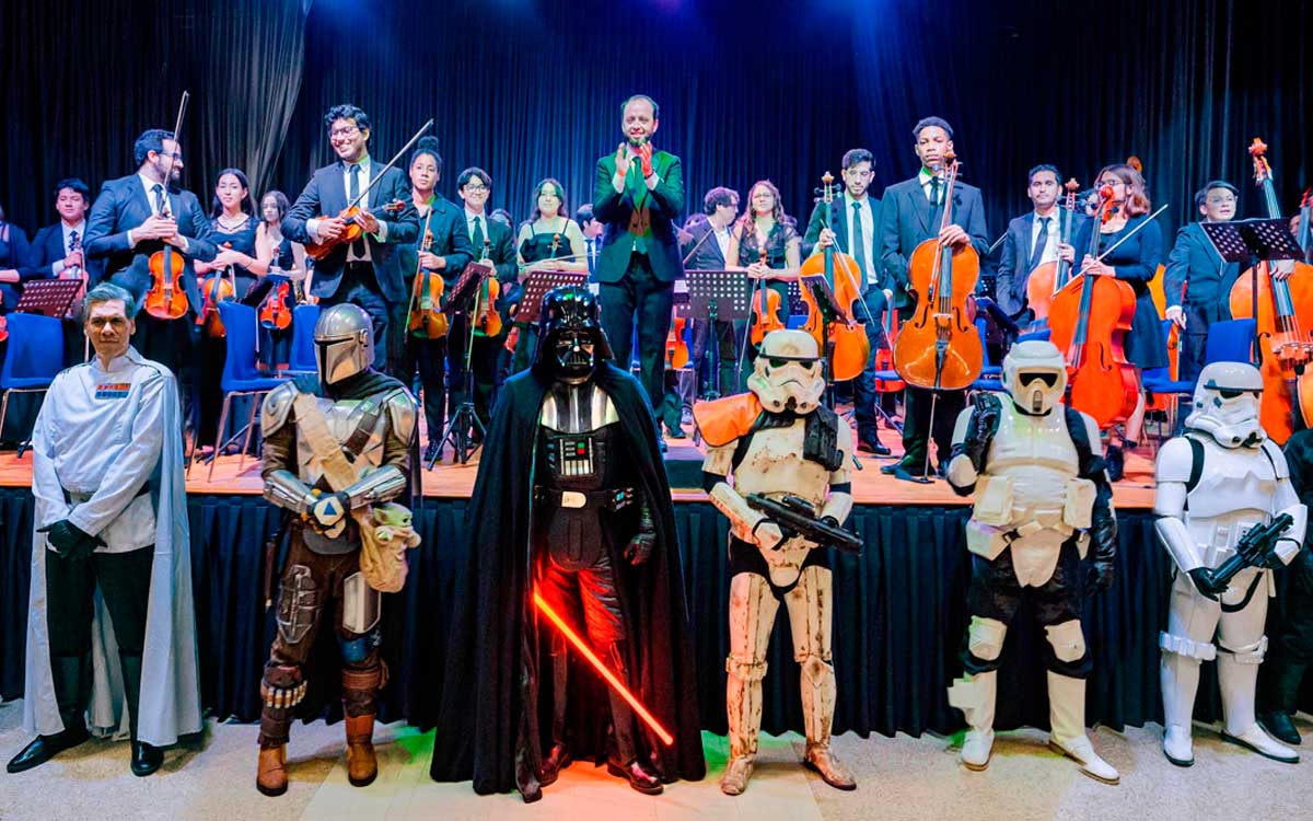 musicos tocando en concierto gratis de star wars