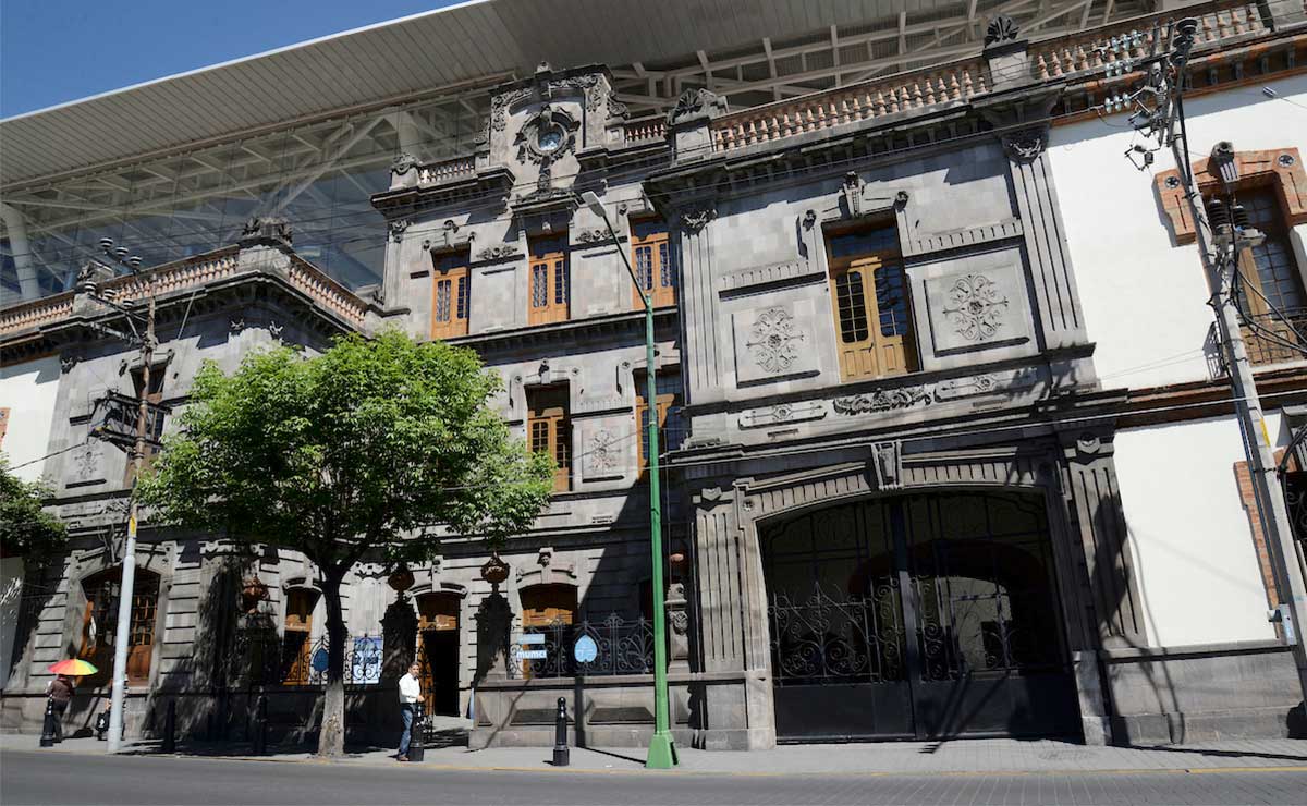 Fachada del Centro Tolzú en el Valle de Toluca