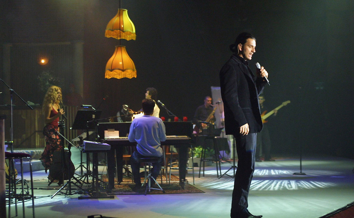 Asiste al homenaje de Ricardo Arjona en Toluca