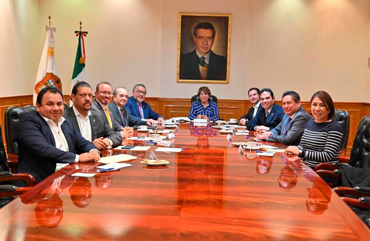 Diputados de la Jucopo se reúnen con la gobernadora Delfina Gómez
