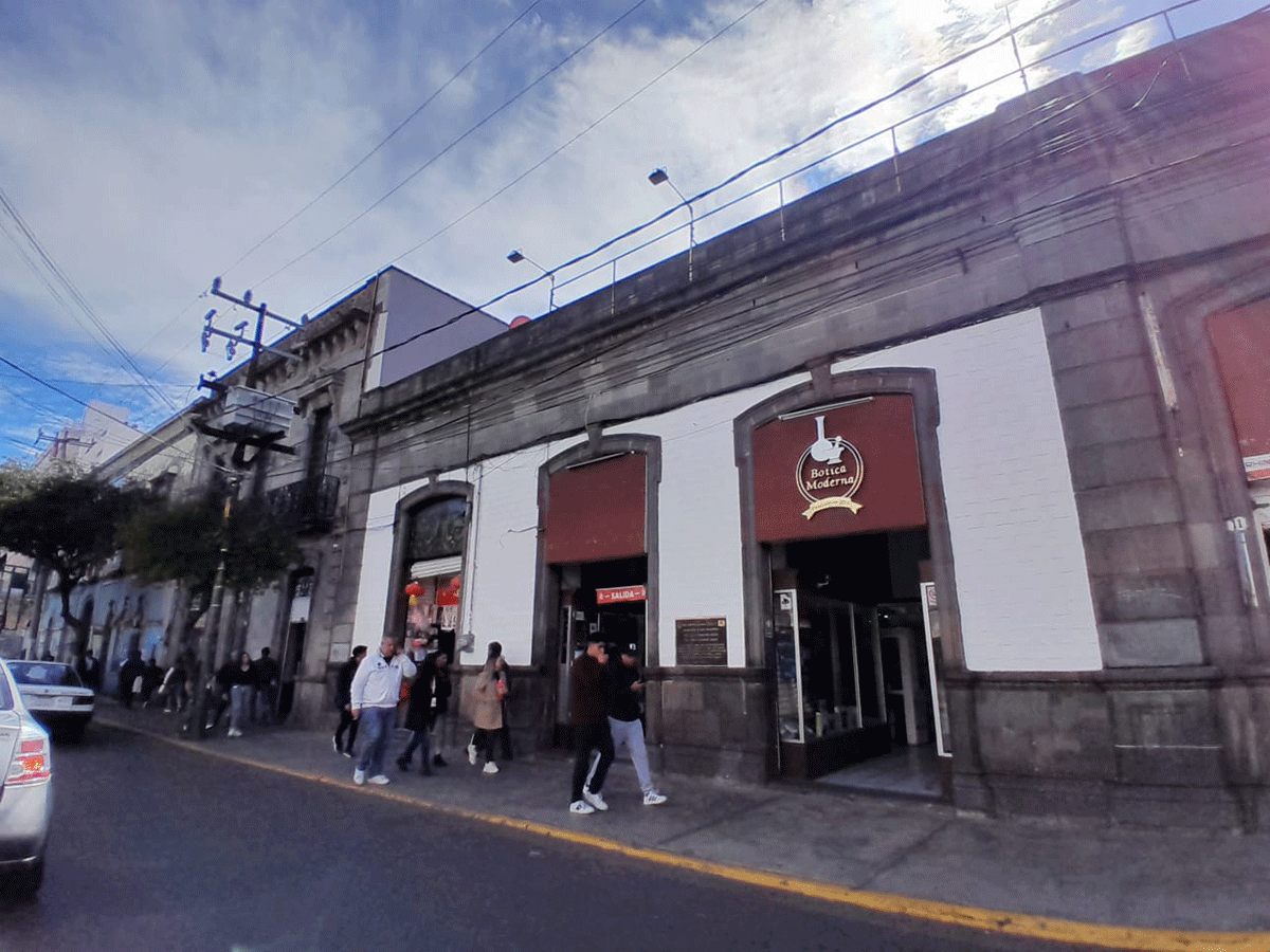 Ante falta de alcalde, delincuentes colombianos de apoderan del Centro Histórico de la capital mexiquense