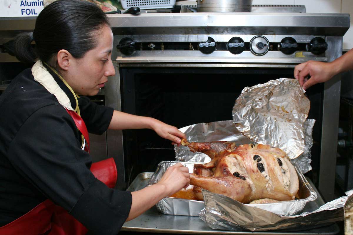 Cena de Navidad en familia: Consejos para disfrutarla al máximo