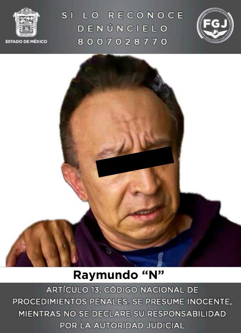 Imagen del ex alcalde de Toluca Raymundo Martinez al ser detenido en la Cdmx