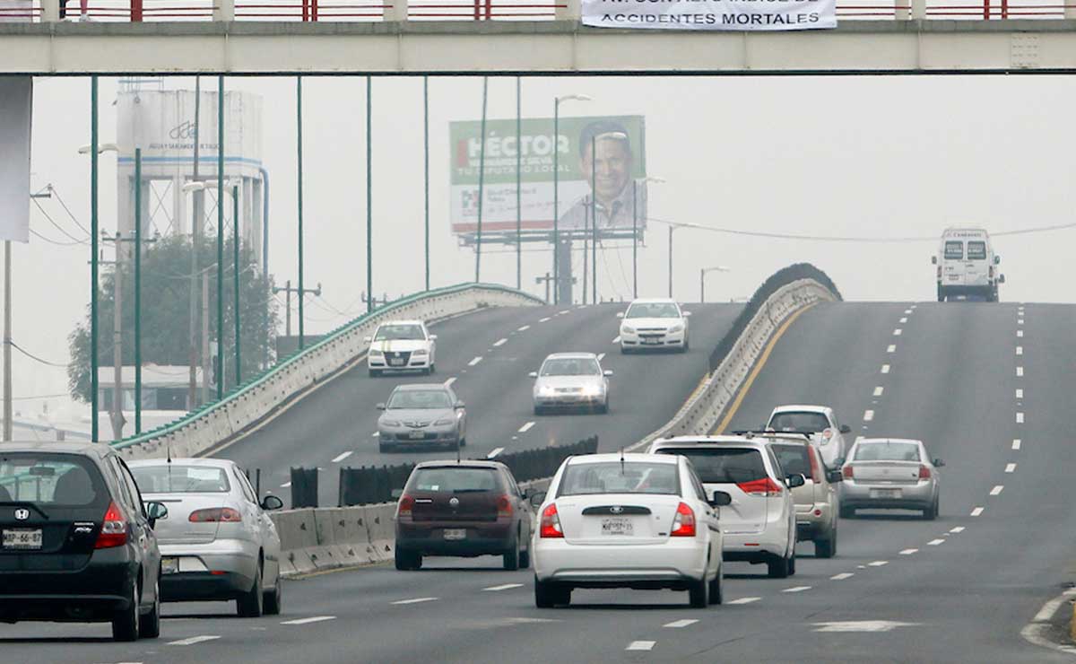 Pase Turístico para CDMX o Estado de México, autos circulando