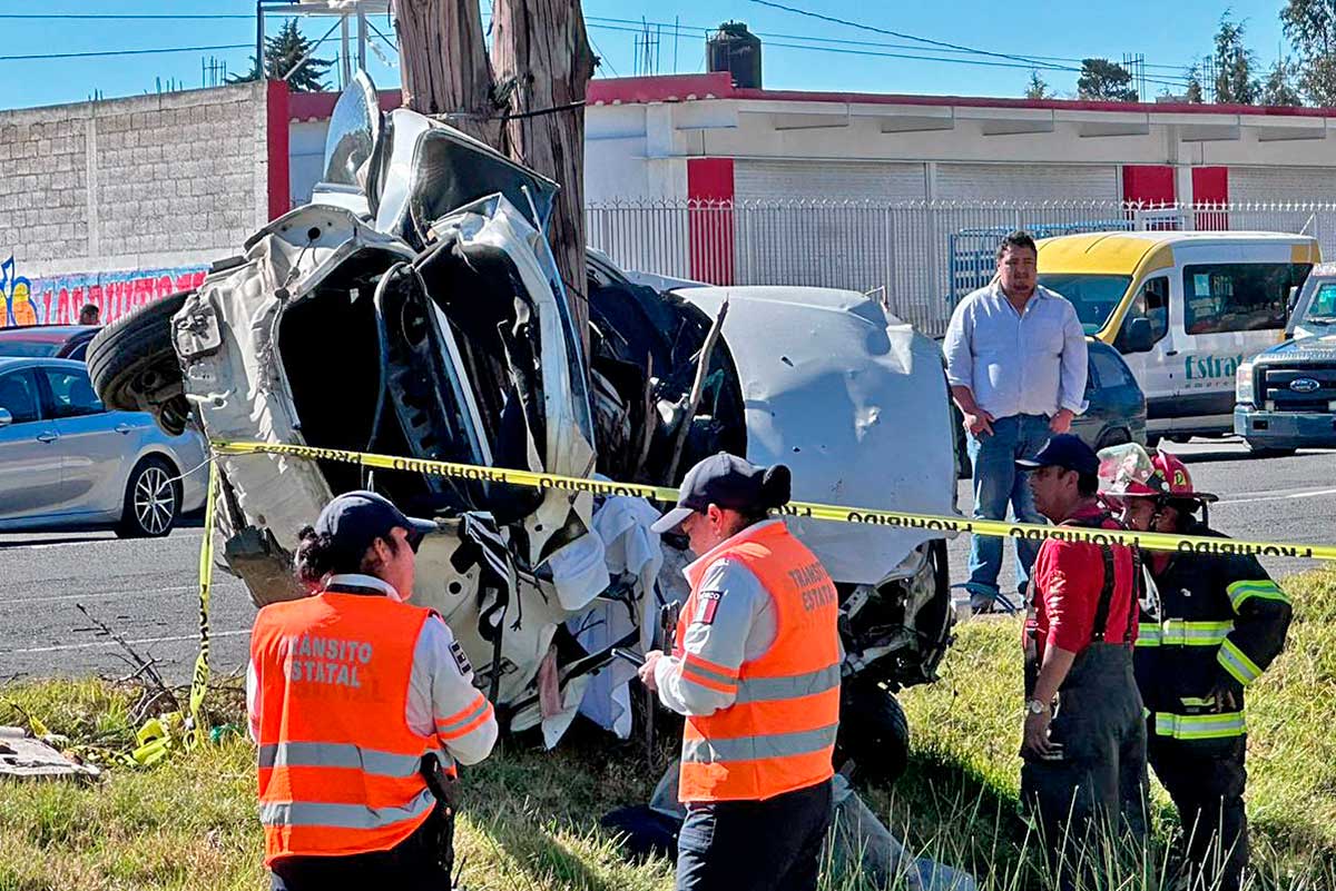 Choque en la vialidad Palmillas deja tres personas sin vida