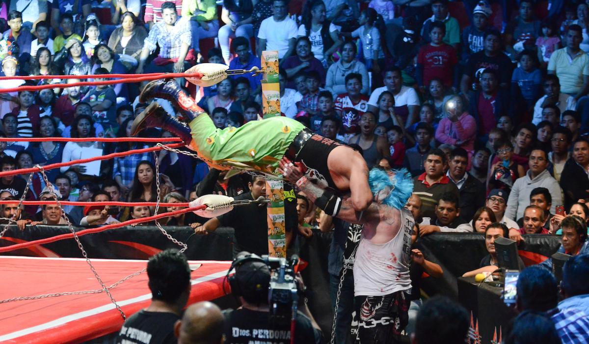 Disfruta de lucha libre AAA en Zinacantepec por menos de $150 pesos 