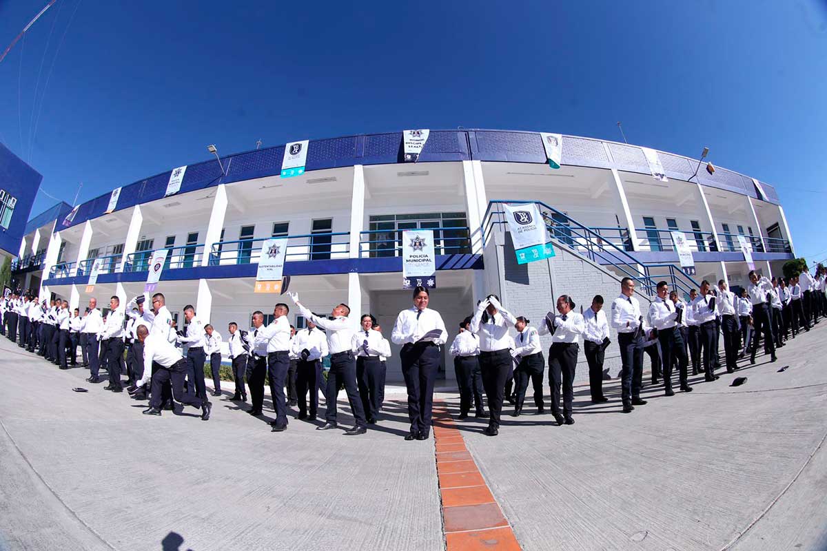Un orgullo familiar y ciudadano: nuevos policías de Toluca