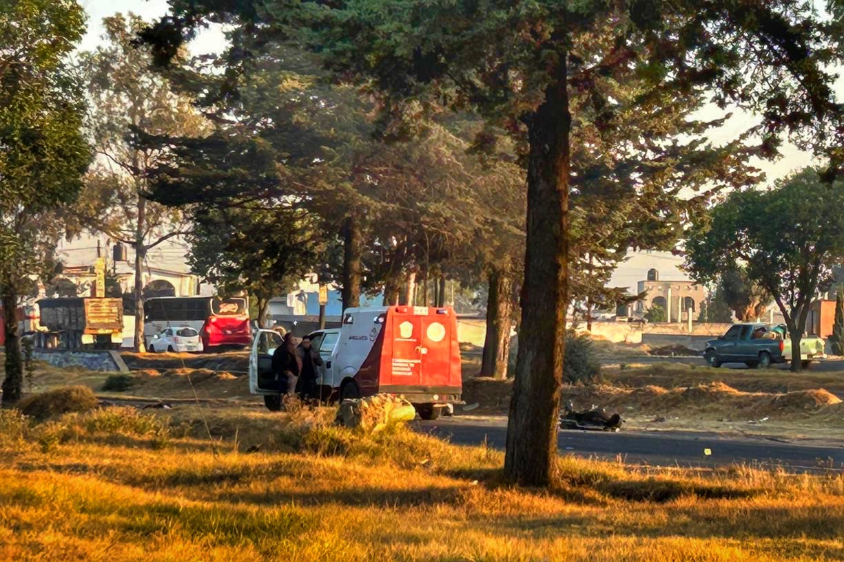 Motociclista pierde la vida en accidente en la Toluca-Palmillas