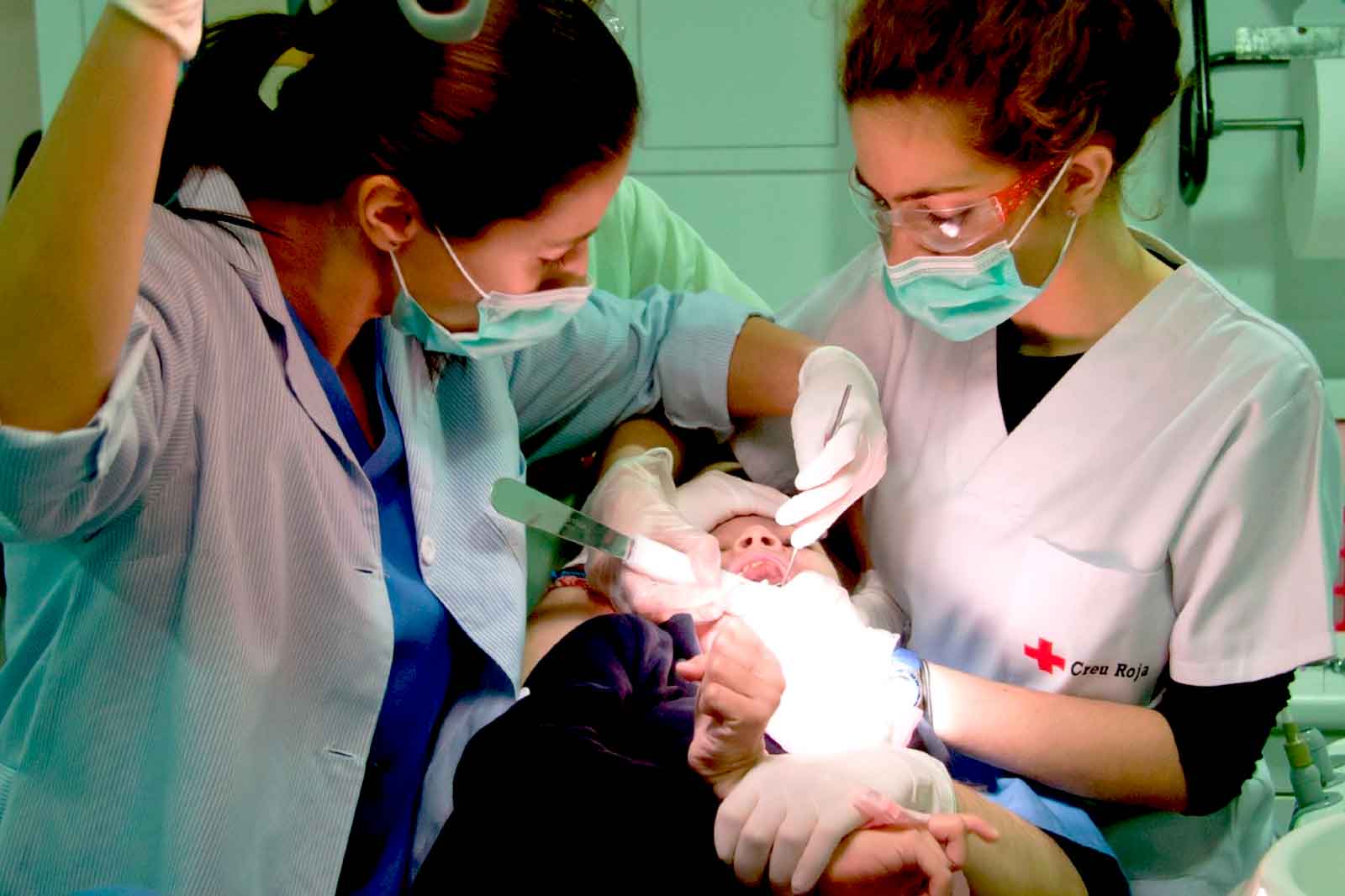 Cruz Roja Toluca lanza promoción de limpieza dental para niños