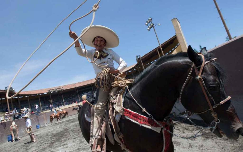 auncian evento gratis de charreria en temoaya 2024