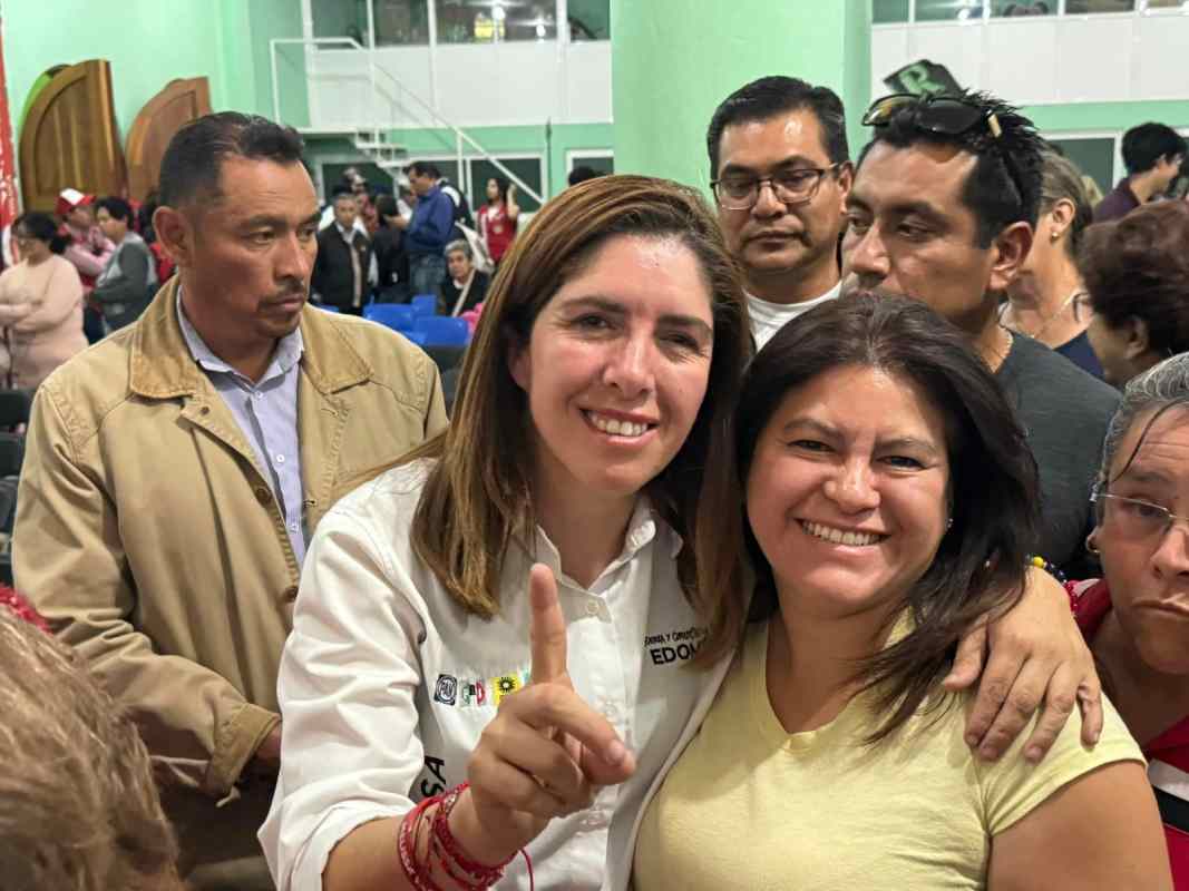 Melissa Vargas durante gira de campaña en Toluca 2024