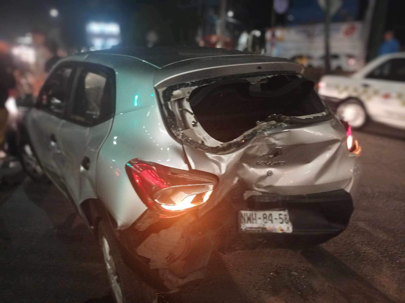 Accidente vehicular en paseo Tollocan, Toluca
