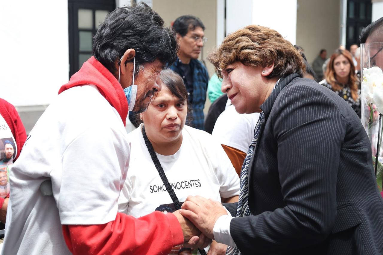 Colectivo retira plantón en Palacio de Gobierno de Edomex tras demandar libertad a presos inocentes