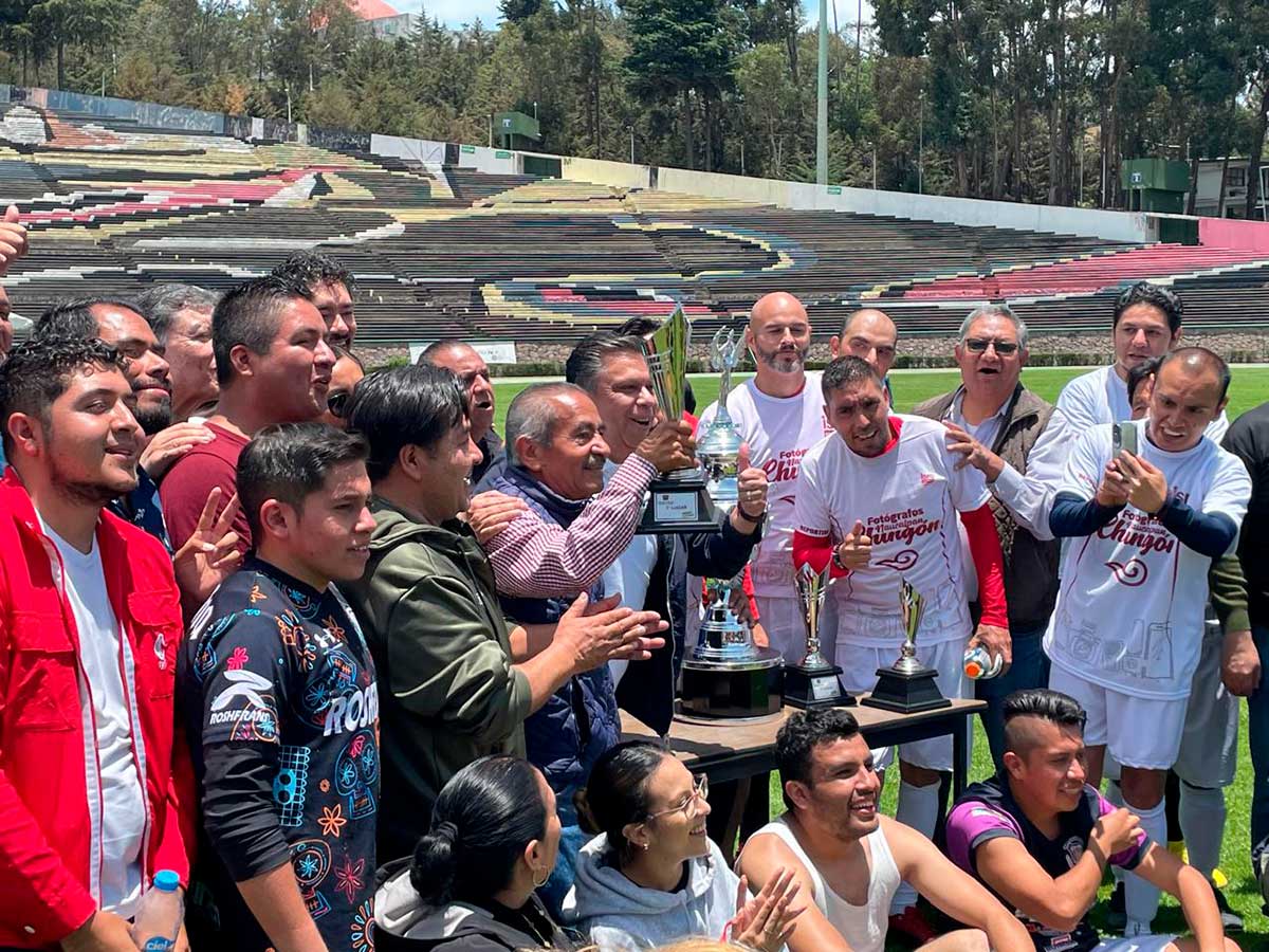 Fotógrafos Triunfan sobre Periodistas en Emocionante Partido Amistoso