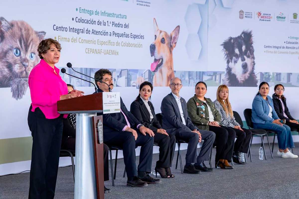 Gobernadora y Rector de la UAEMéx colocaron primera  piedra de Centro Integral de Atención a Pequeñas Especies 