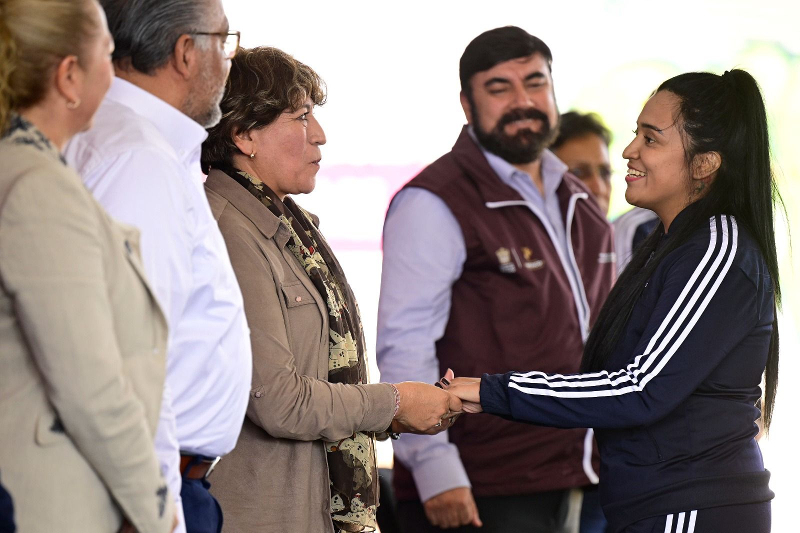 Delfina Gómez entrega reconocimentos