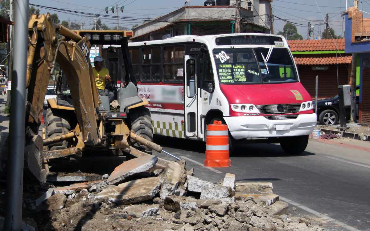 alerta vial en metepec por calle cerrada en julio
