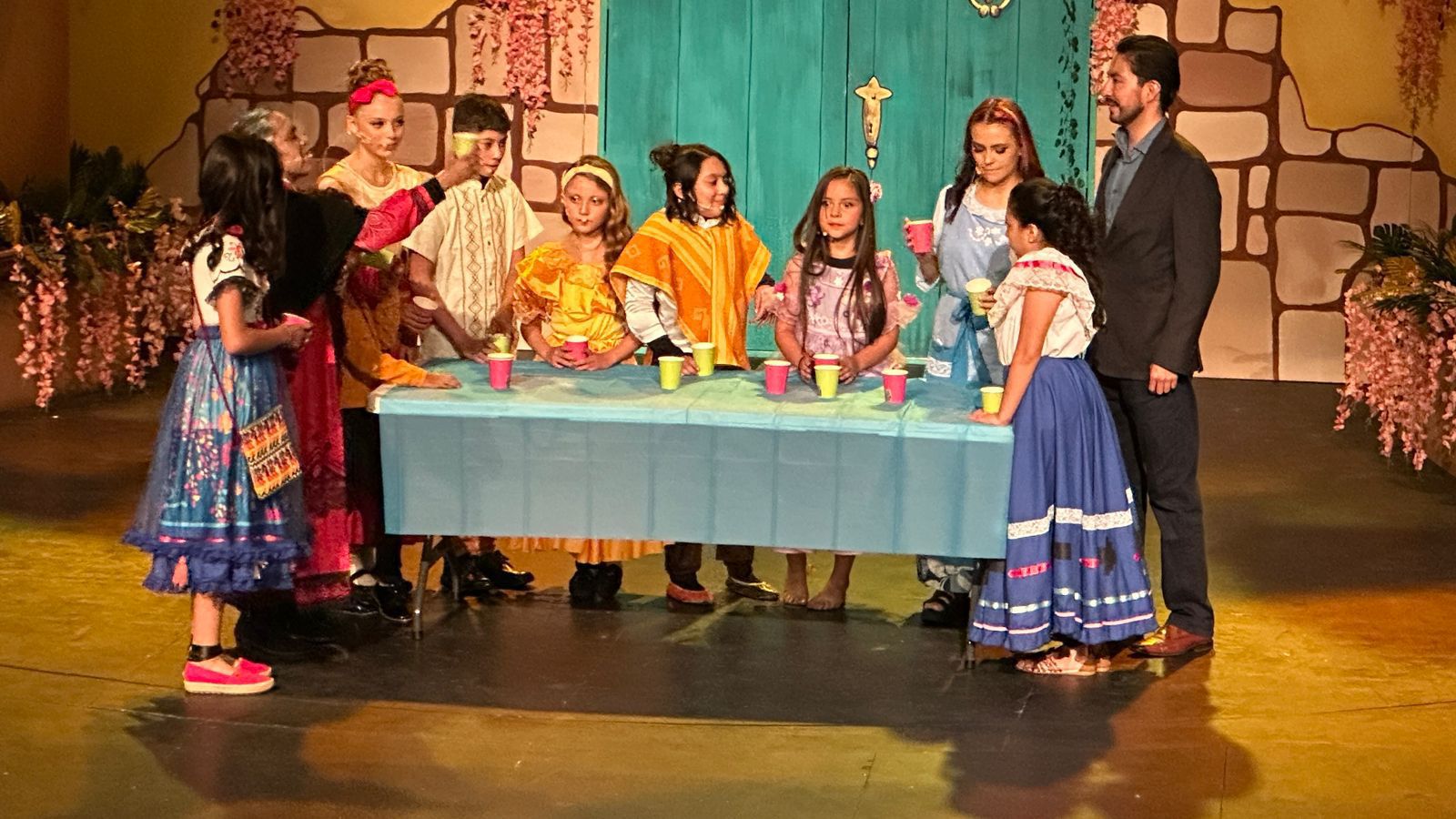 Imaginatio Art Studio presenta obra de teatro los madrigal en Toluca