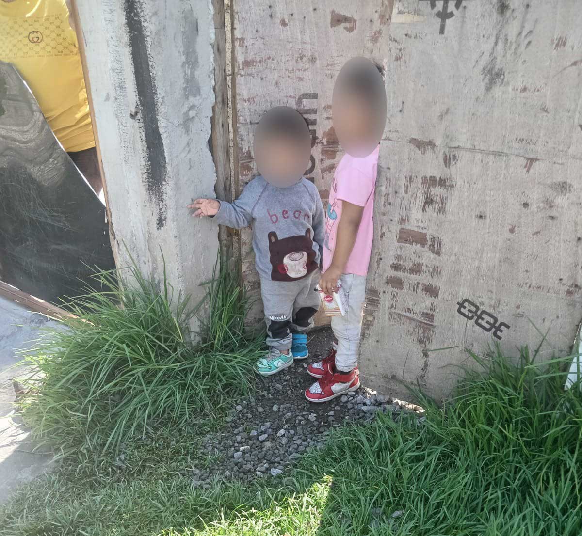 Rescatan a dos menores víctimas de maltrato en Edomex