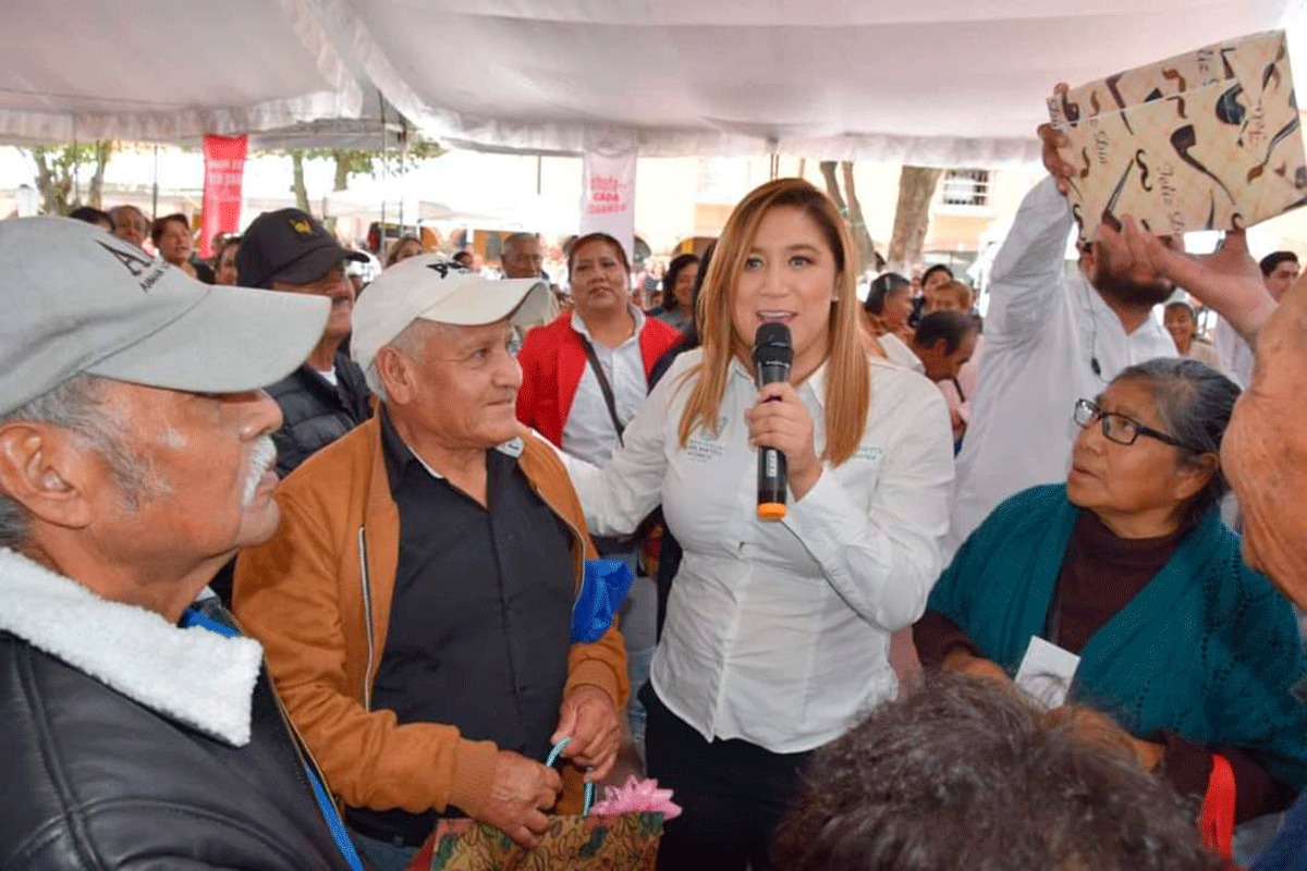 Celebra San Mateo Atenco a sus adultos mayores