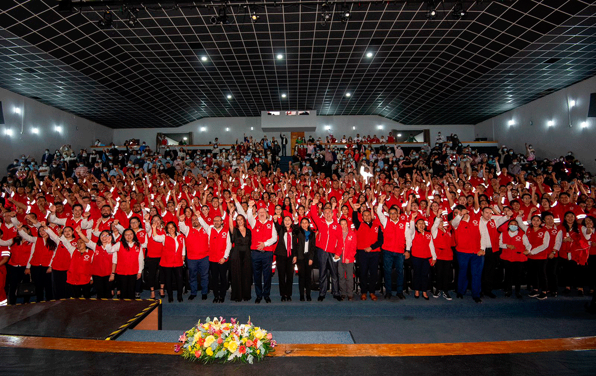 Egresan 261 elementos de las escuelas de formación de Cruz Roja Mexicana