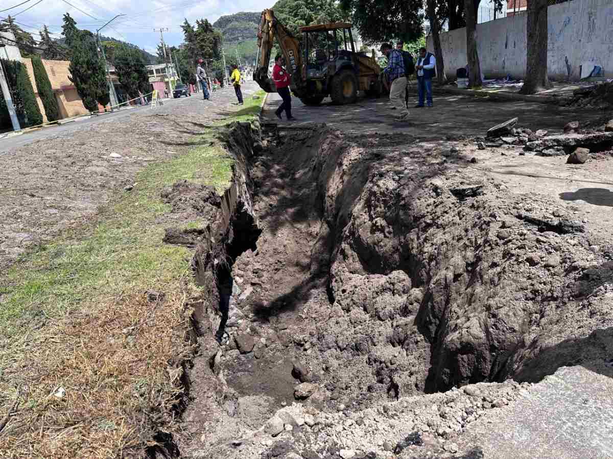 Fractura del Río Verdiguel en Toluca provoca un socavón