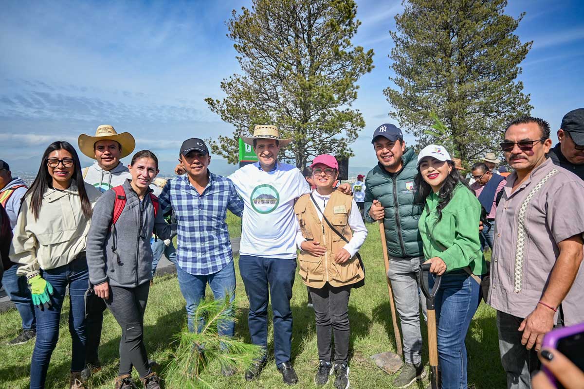 Plantan 2,500 árboles en Jornada de Reforestación en Toluca