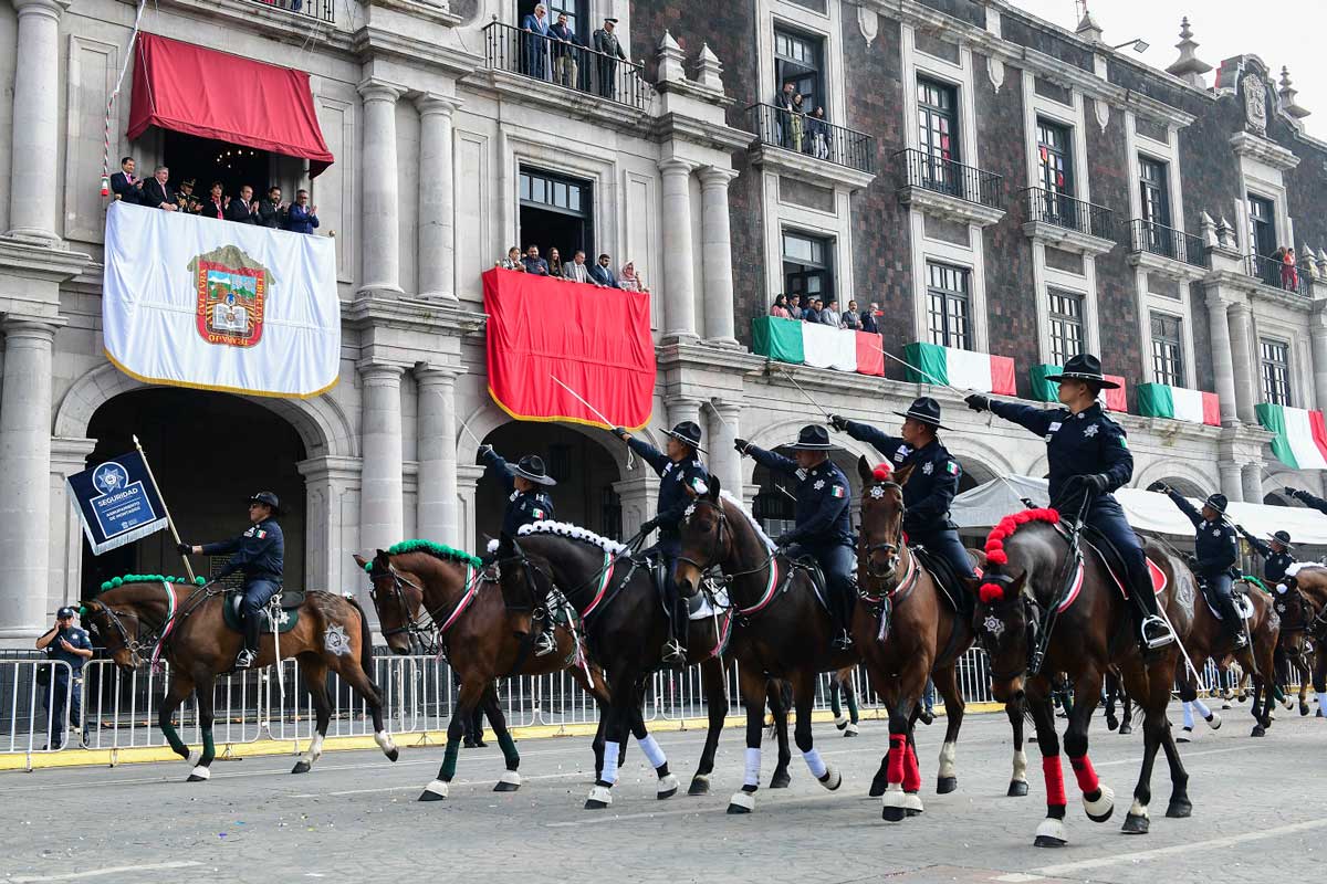 Desfile Cívico en Edomex 2024