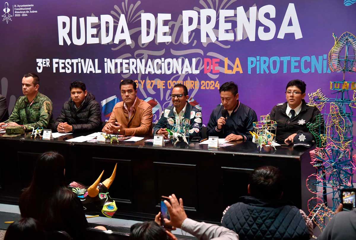 En conferencia de prensa Almoloya de Juárez invita al Tercer Festival Internacional de la Pirotecnia.
