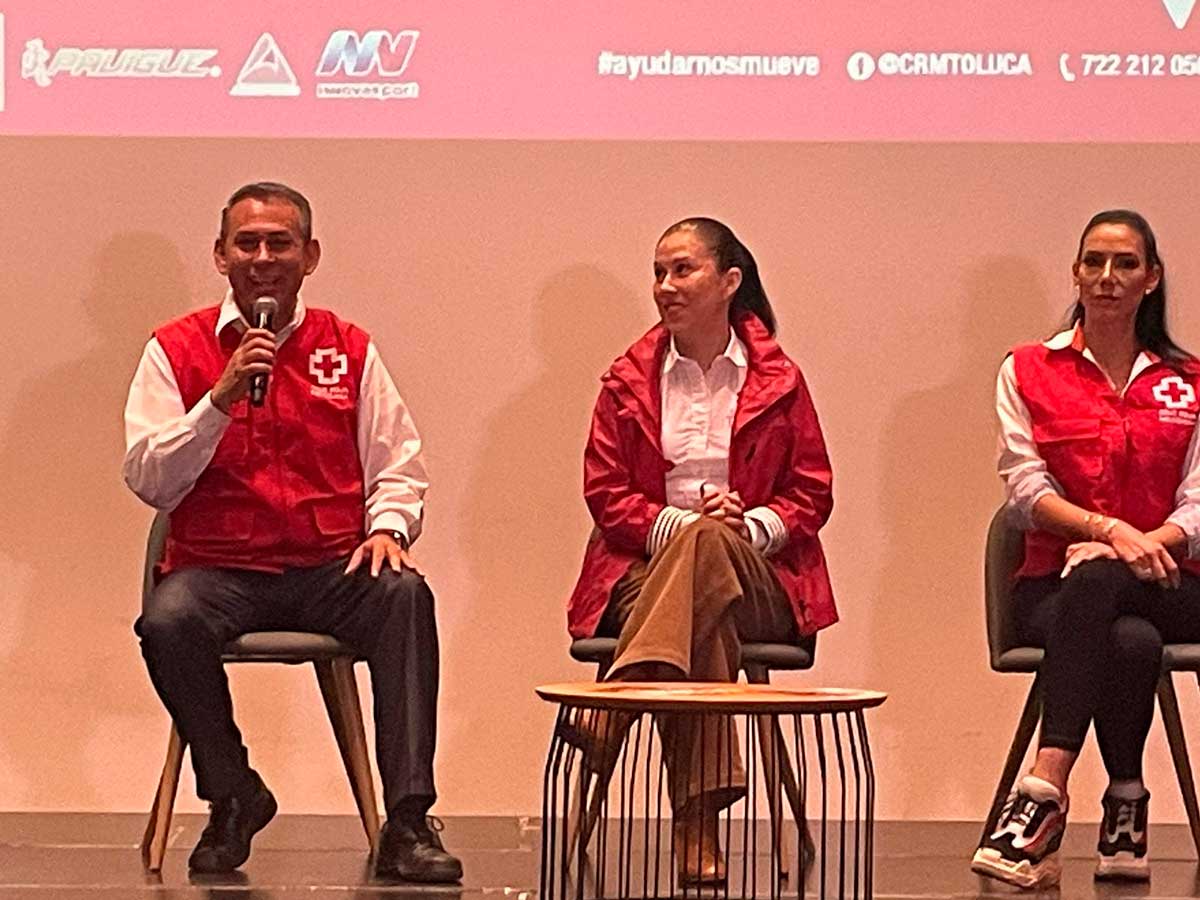 Conferencia de prensa de la Cruz Roja Toluca.